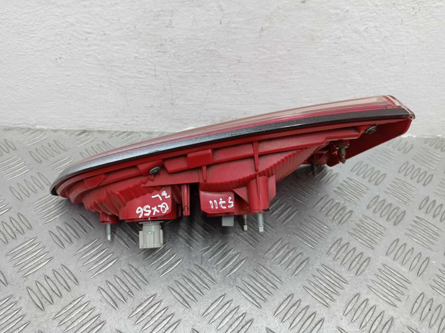 Фонарь задний внутренний левый