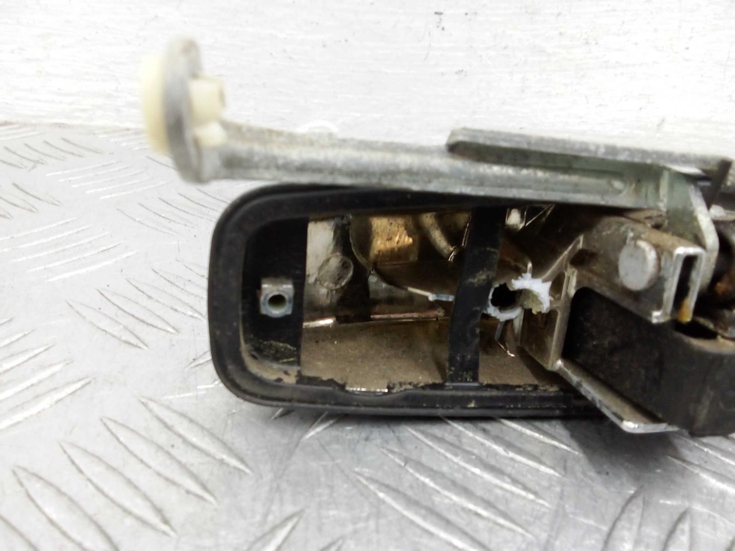 Ручка двери задней наружная левая