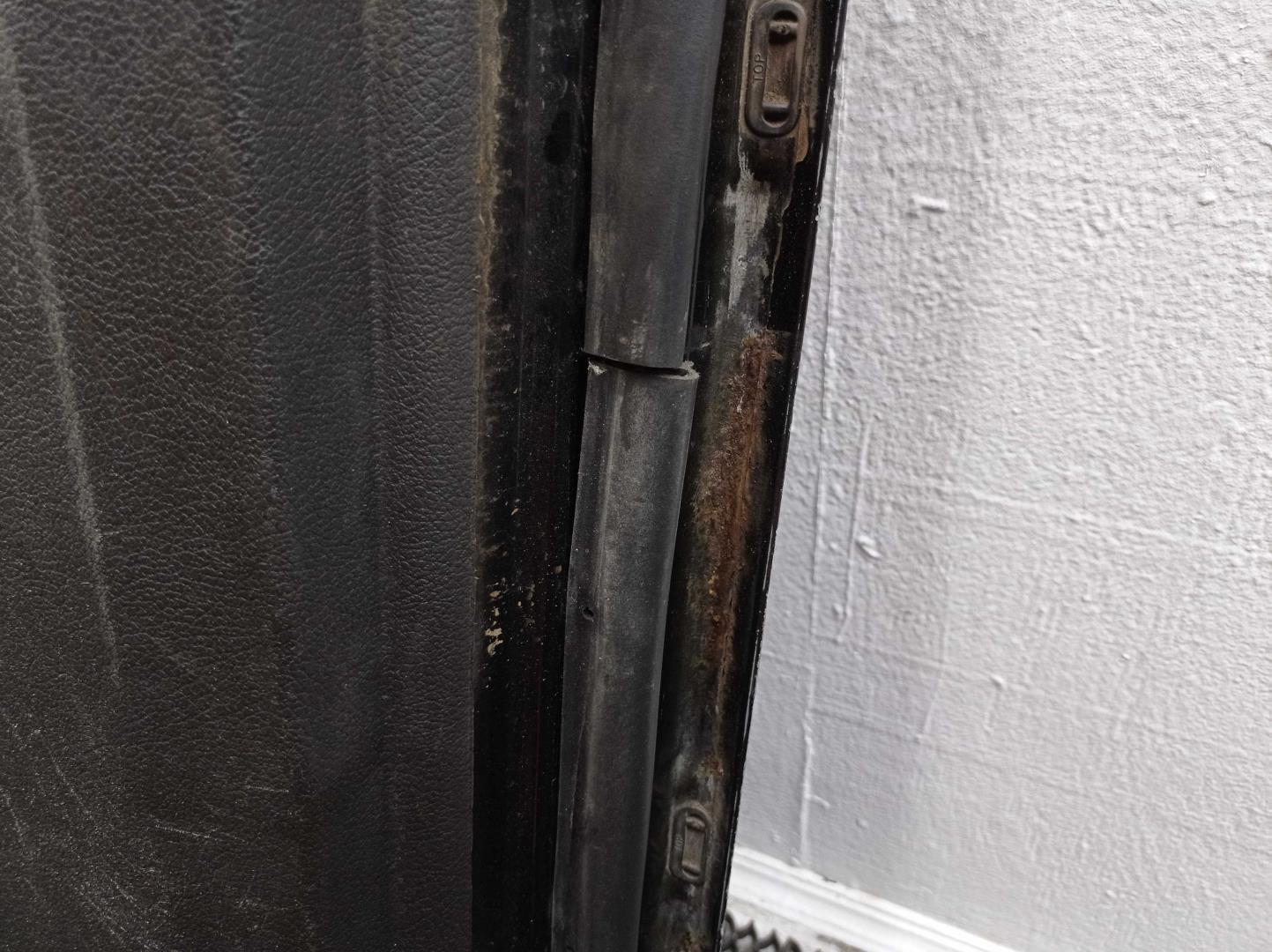 Ручка двери передней наружная левая