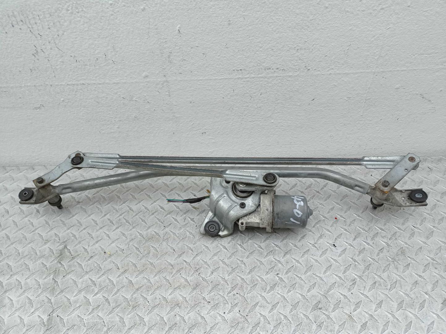 Трапеция стеклоочистителей