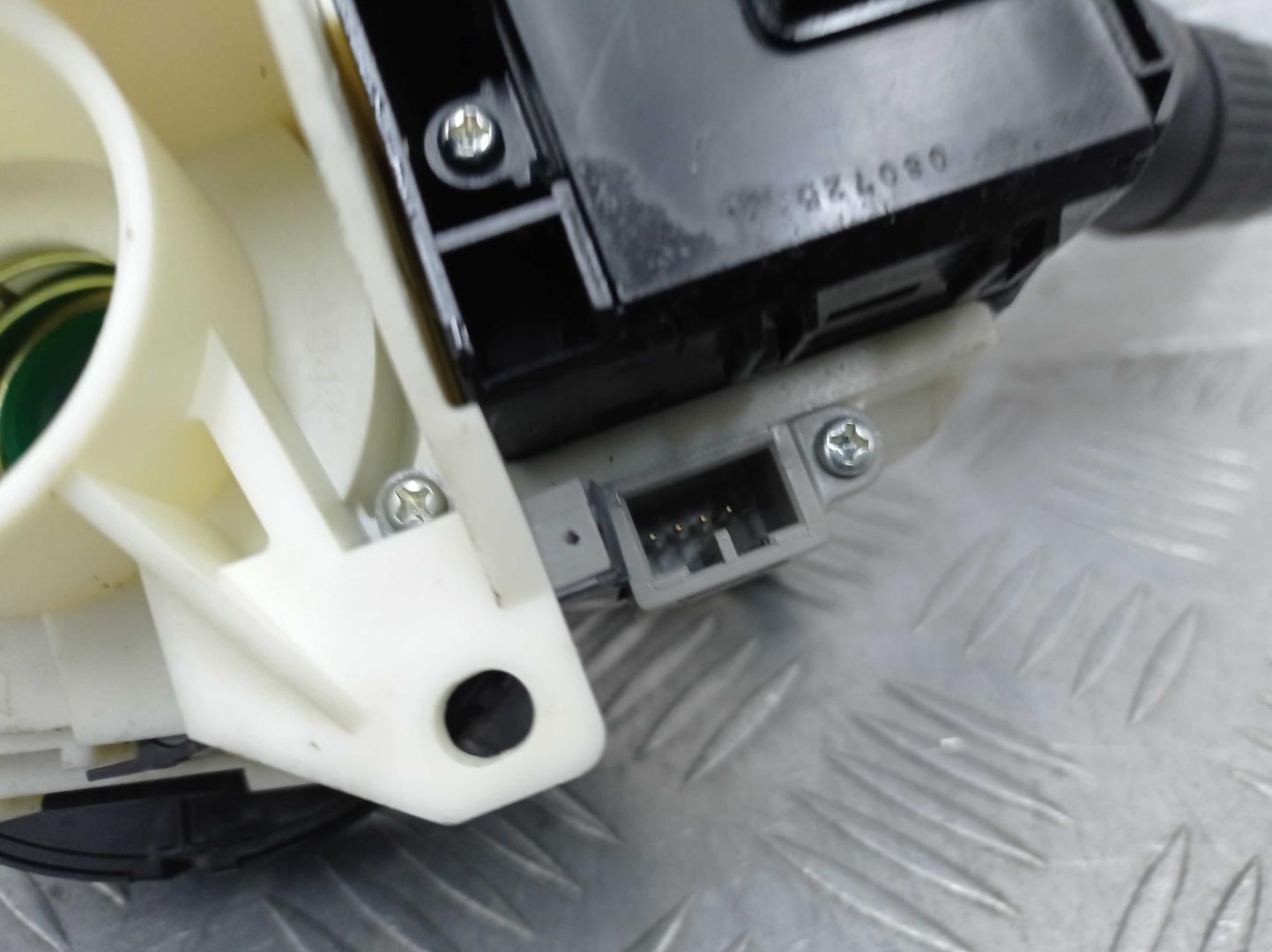 Переключатель подрулевой