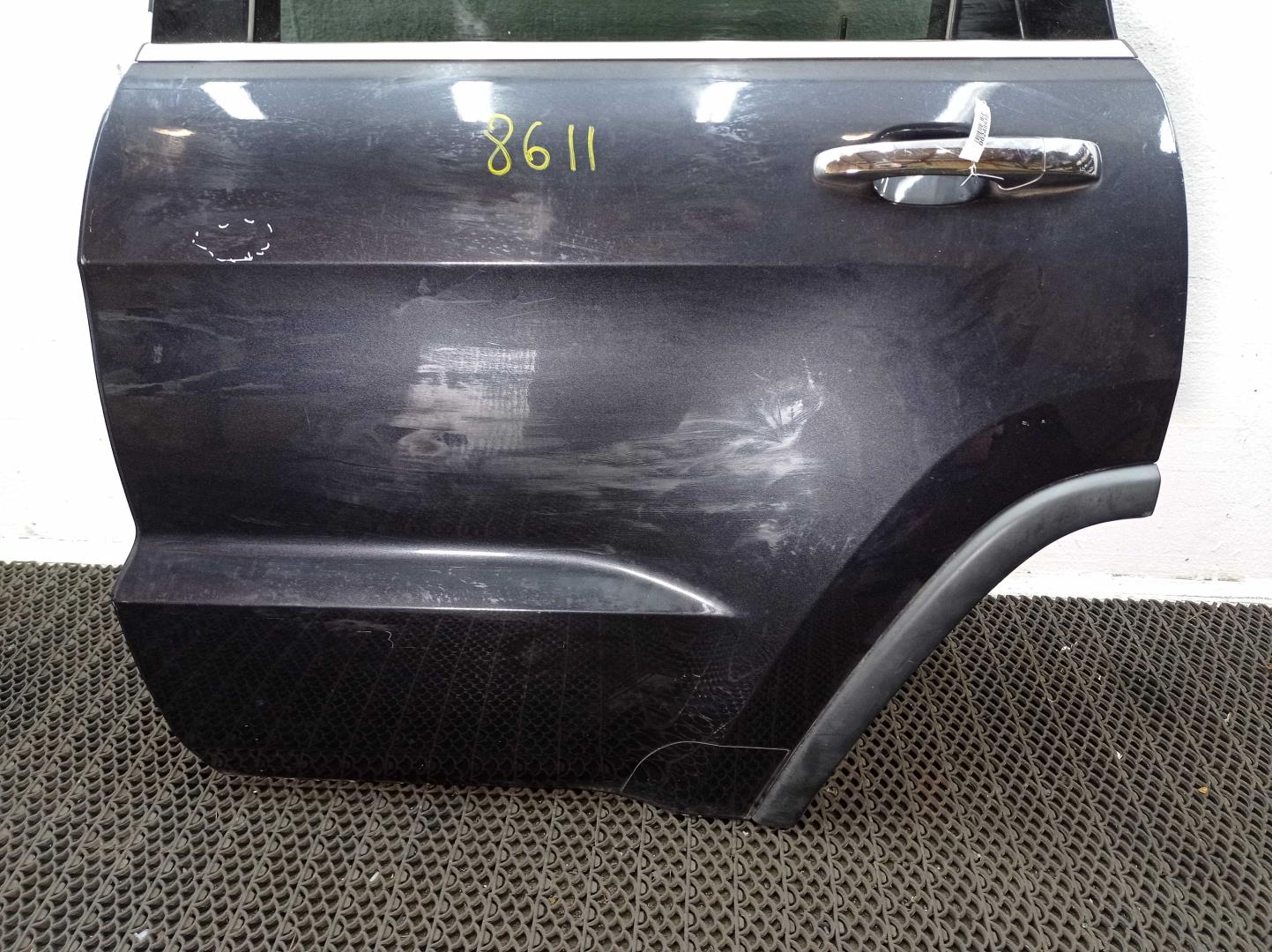 Замок двери задней левой