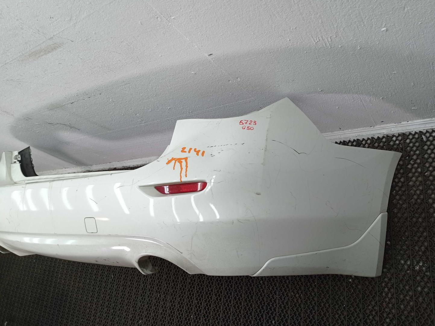 Бампер задний