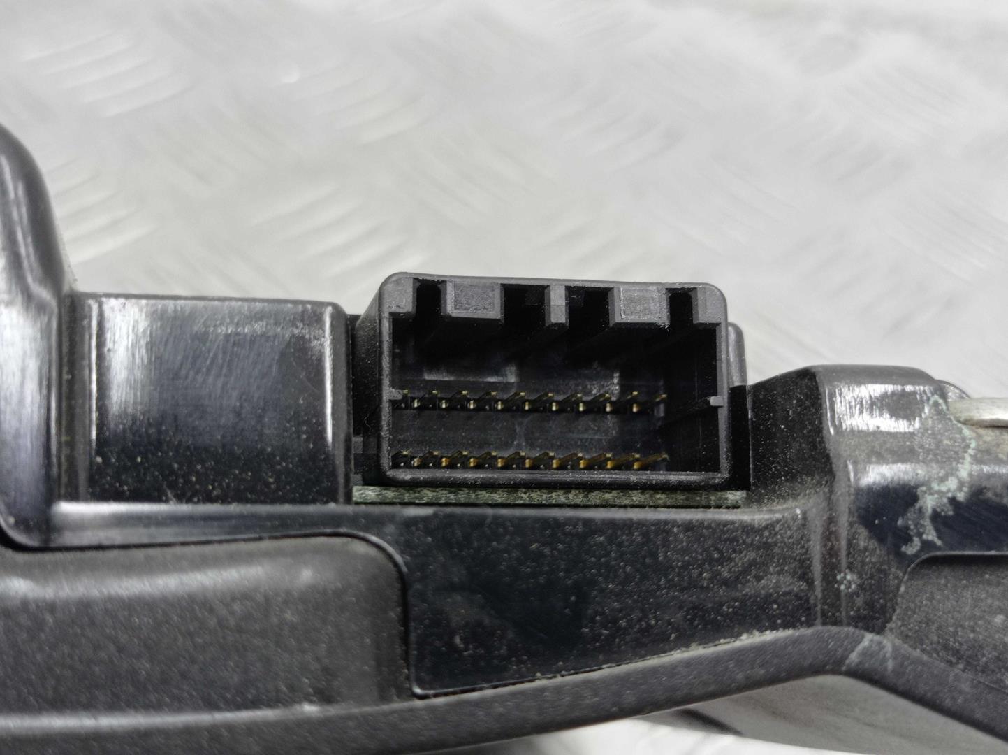 Плафон салонный