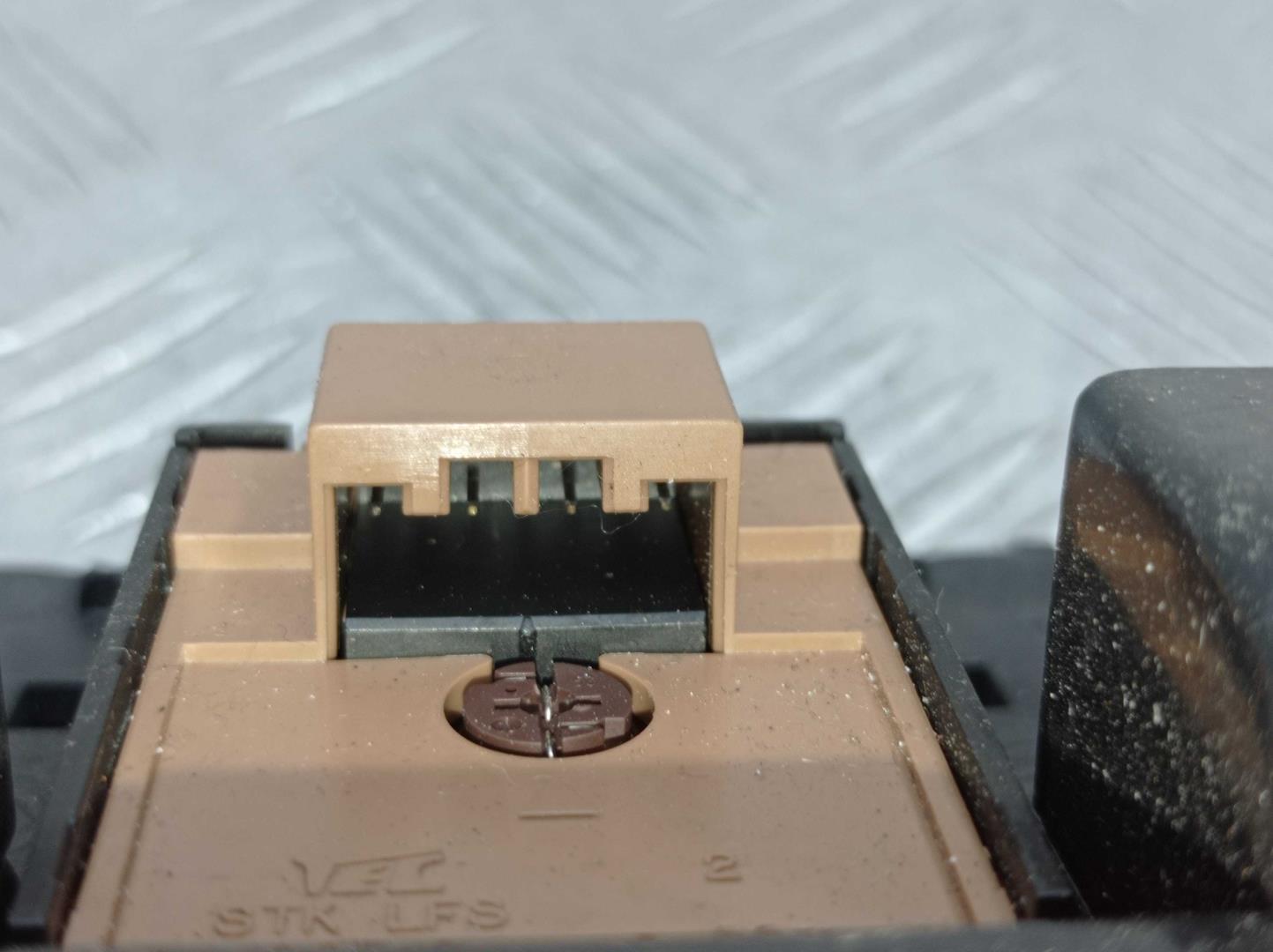 Плафон салонный