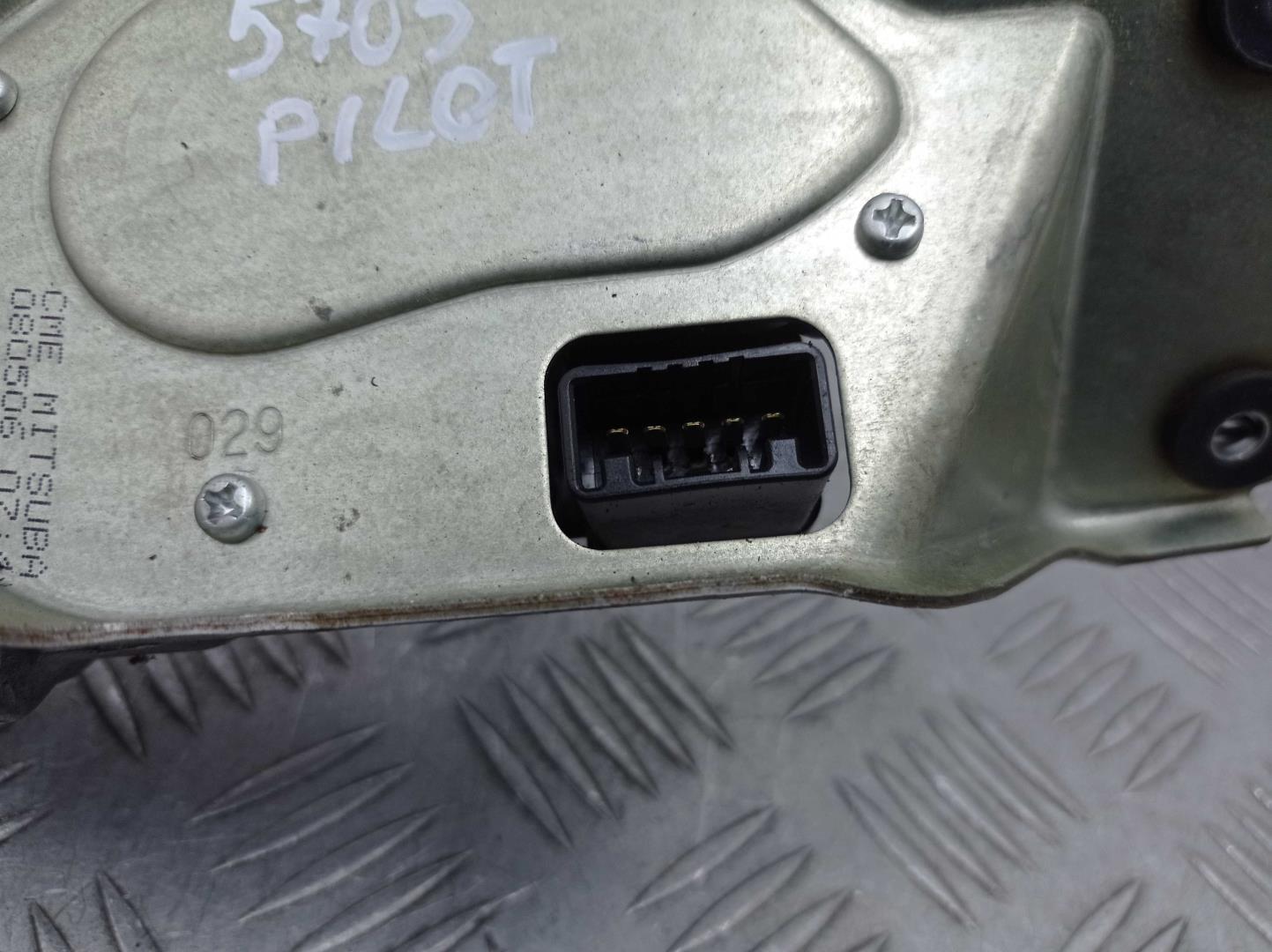 Моторчик стеклоочистителя задний