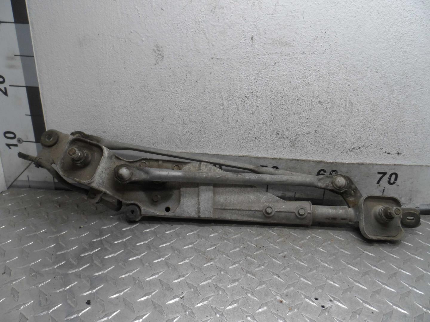 Трапеция стеклоочистителей