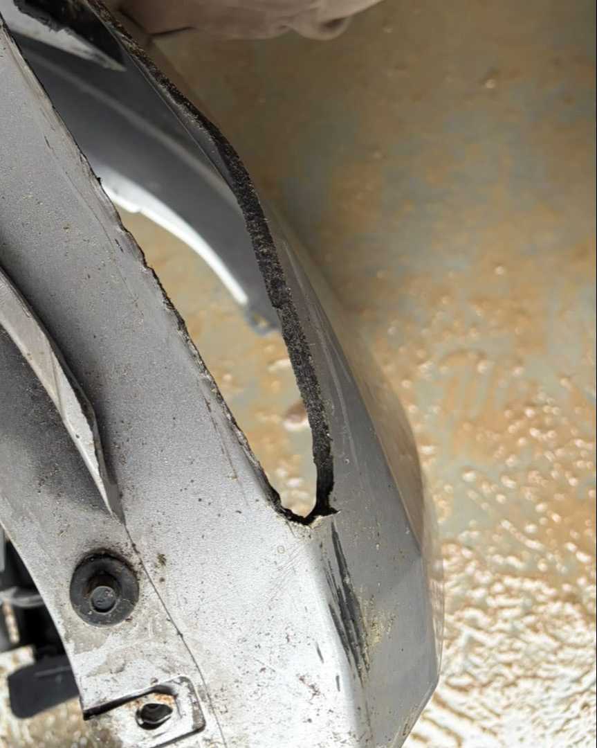 Бампер передний