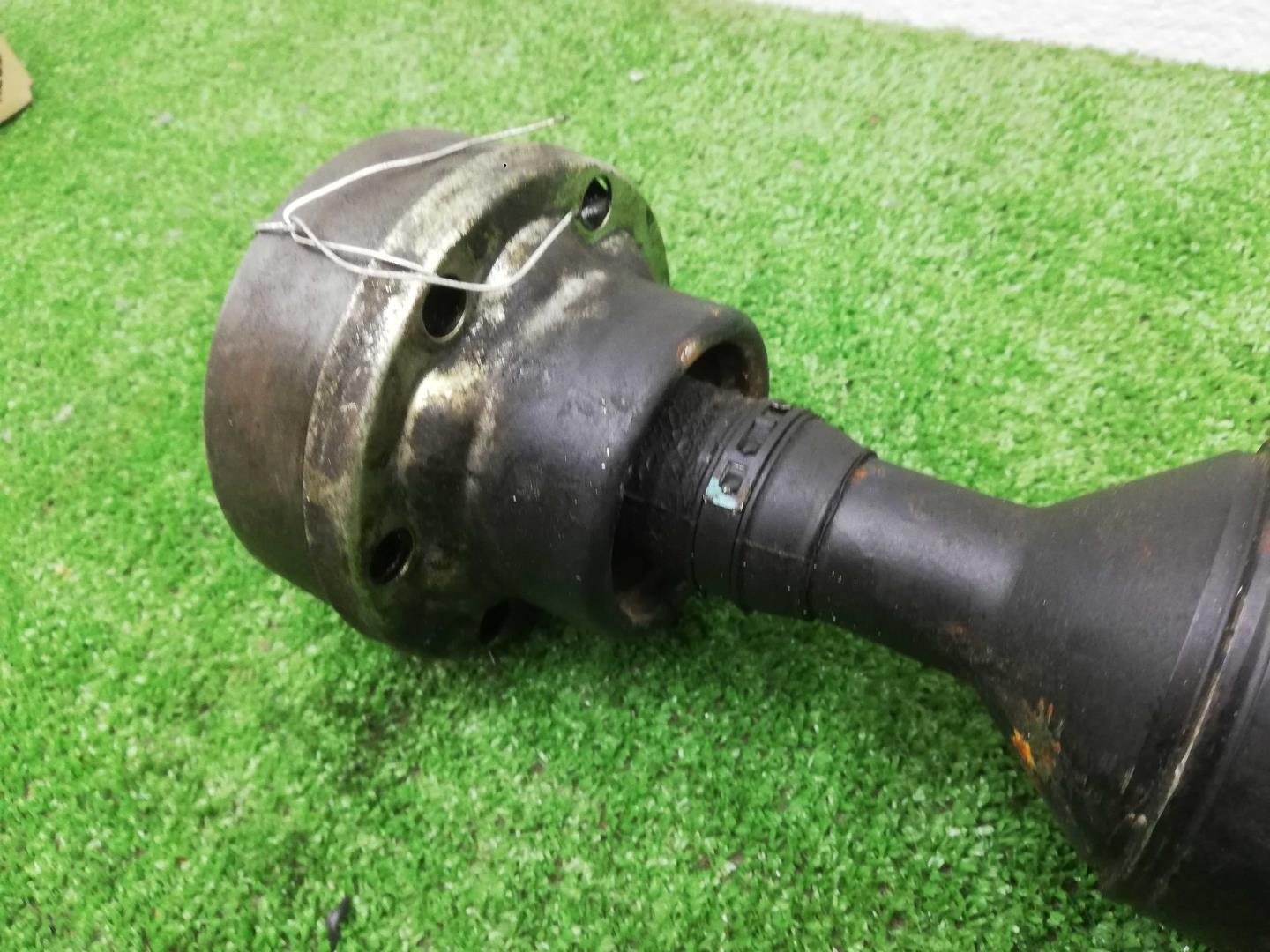 Вал карданный задний