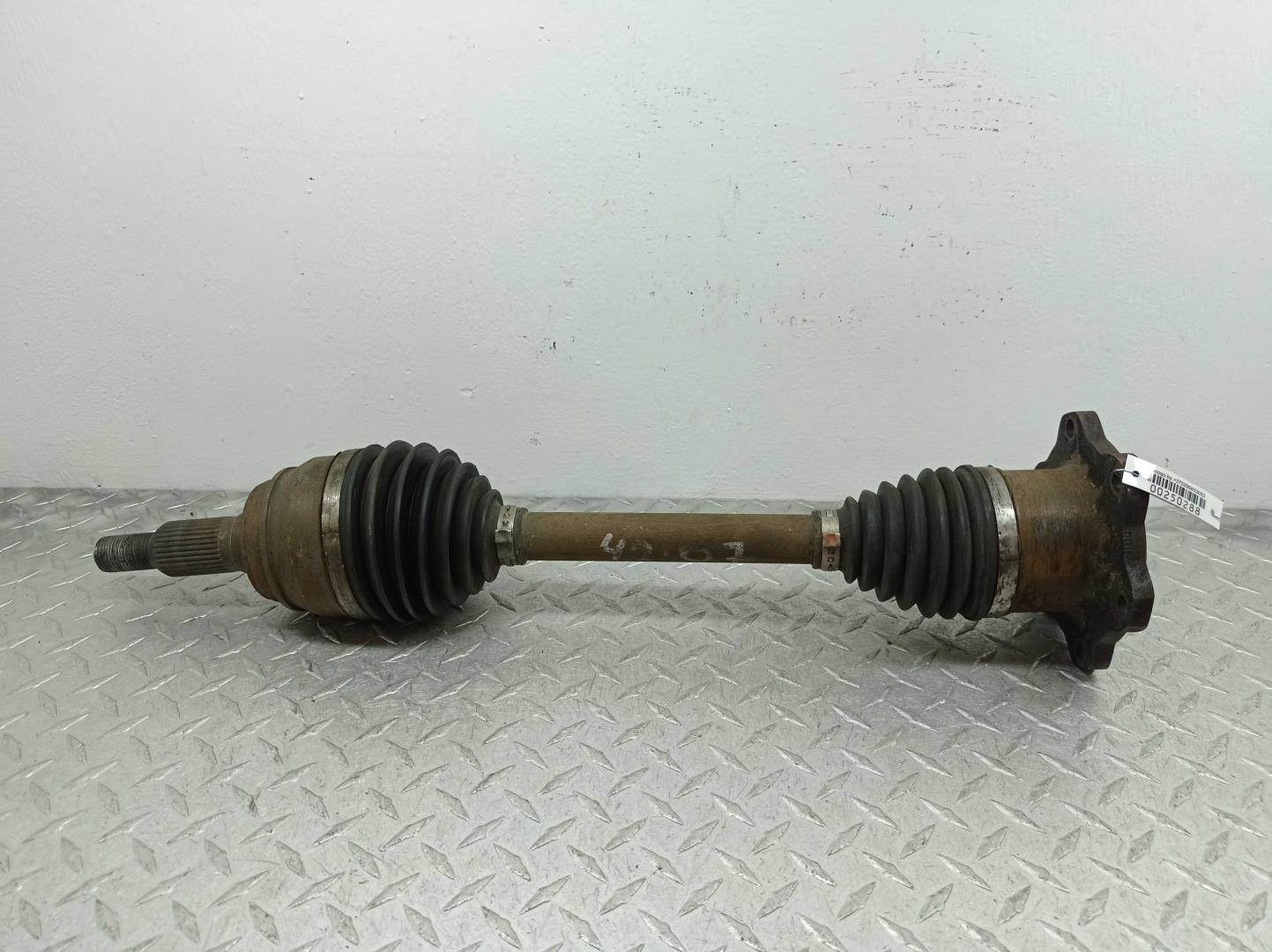 Полуось передняя левая