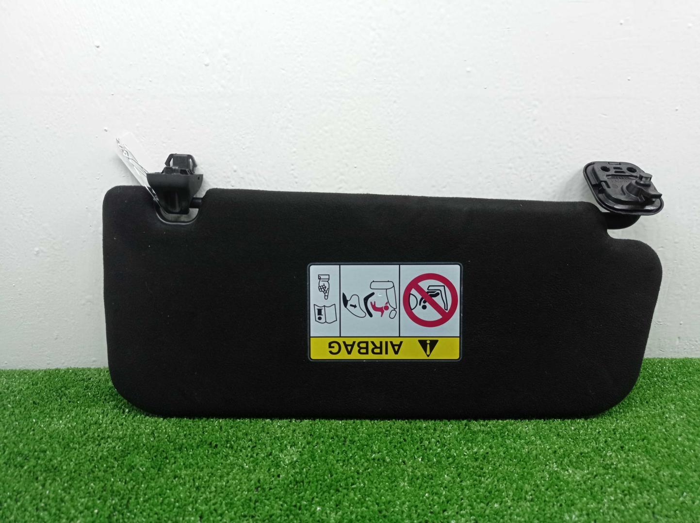 Козырек солнцезащитный