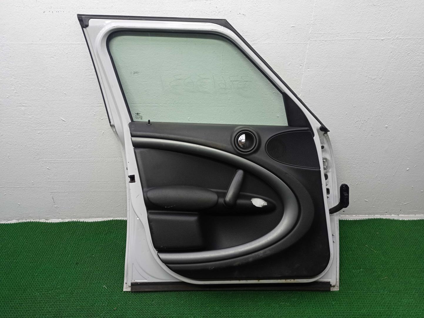 Ручка двери передней наружная левая