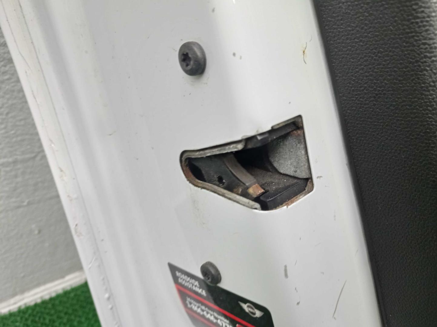 Ограничитель двери