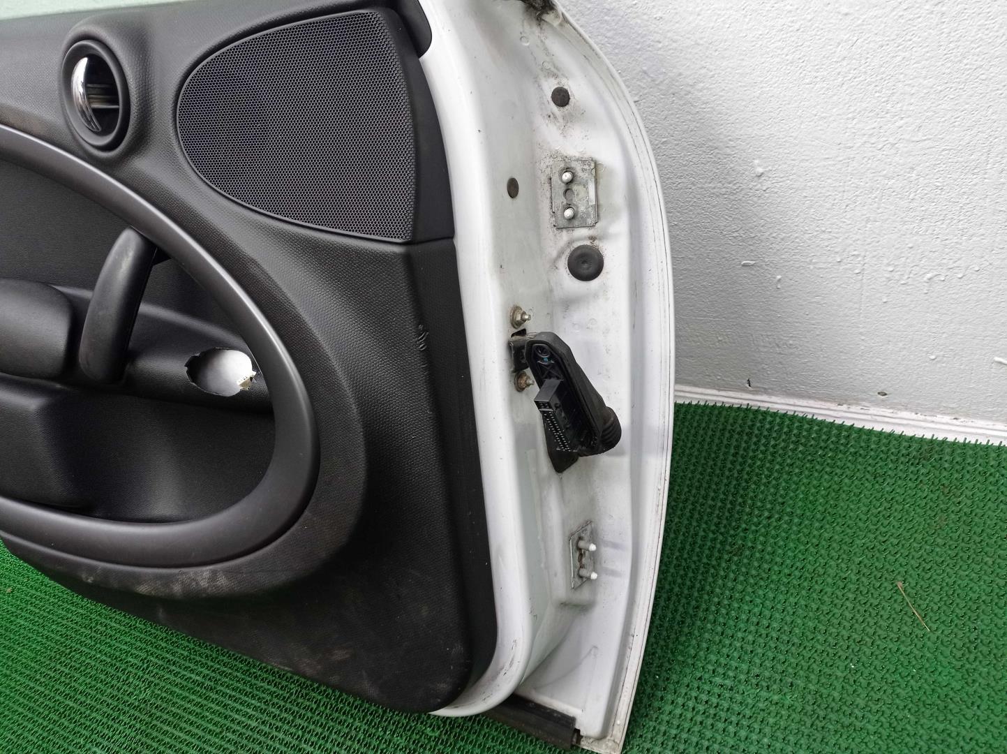 Ограничитель двери