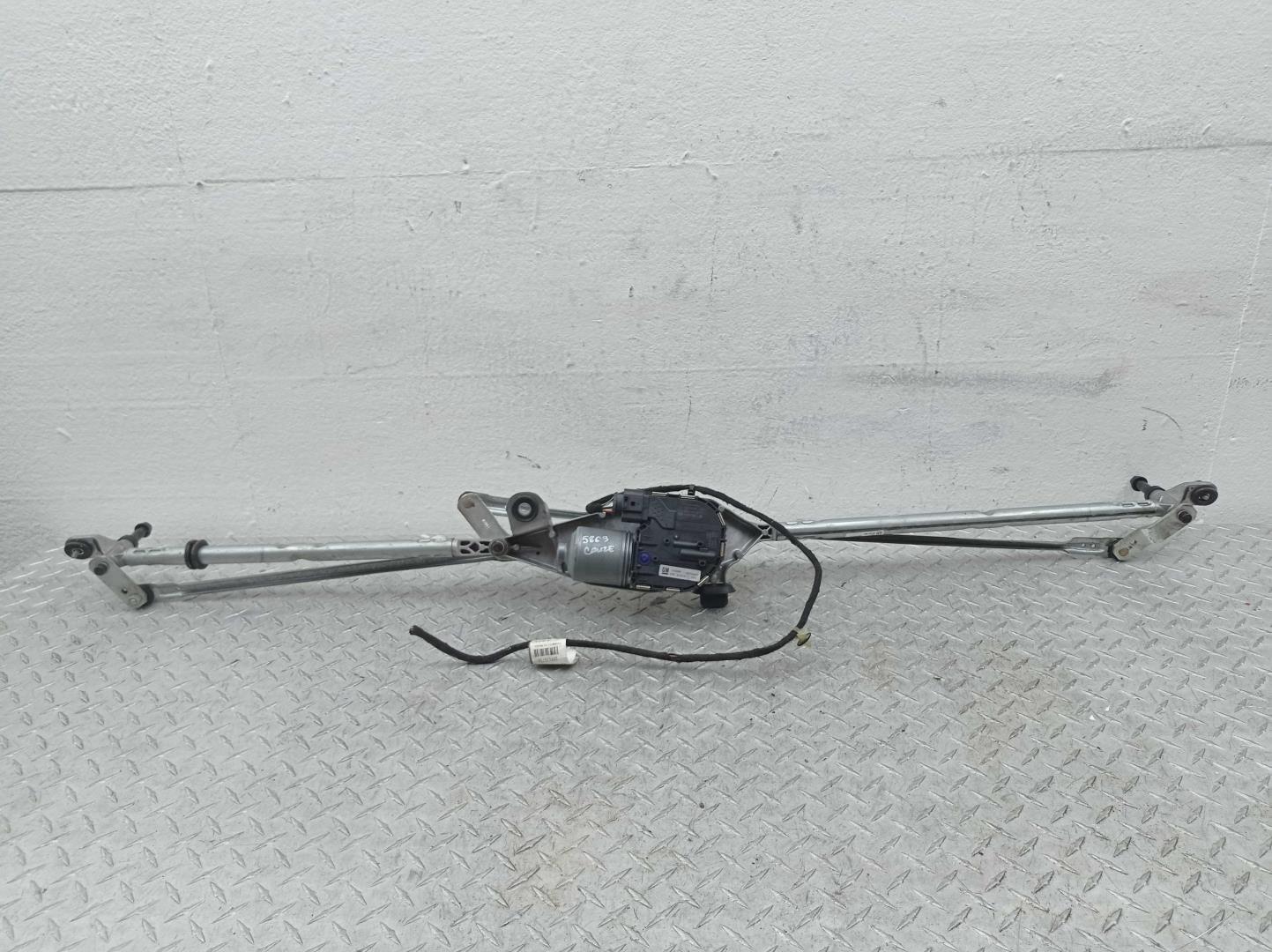 Трапеция стеклоочистителей