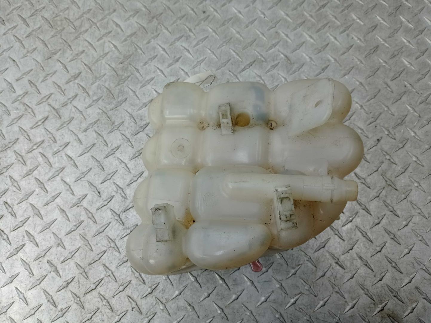 Бачок расширительный