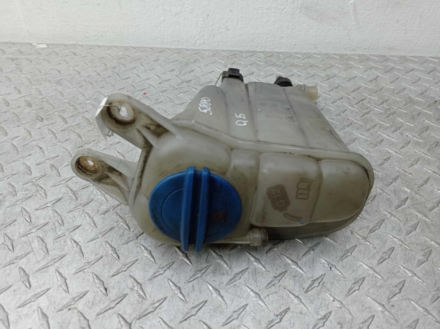 Бачок расширительный