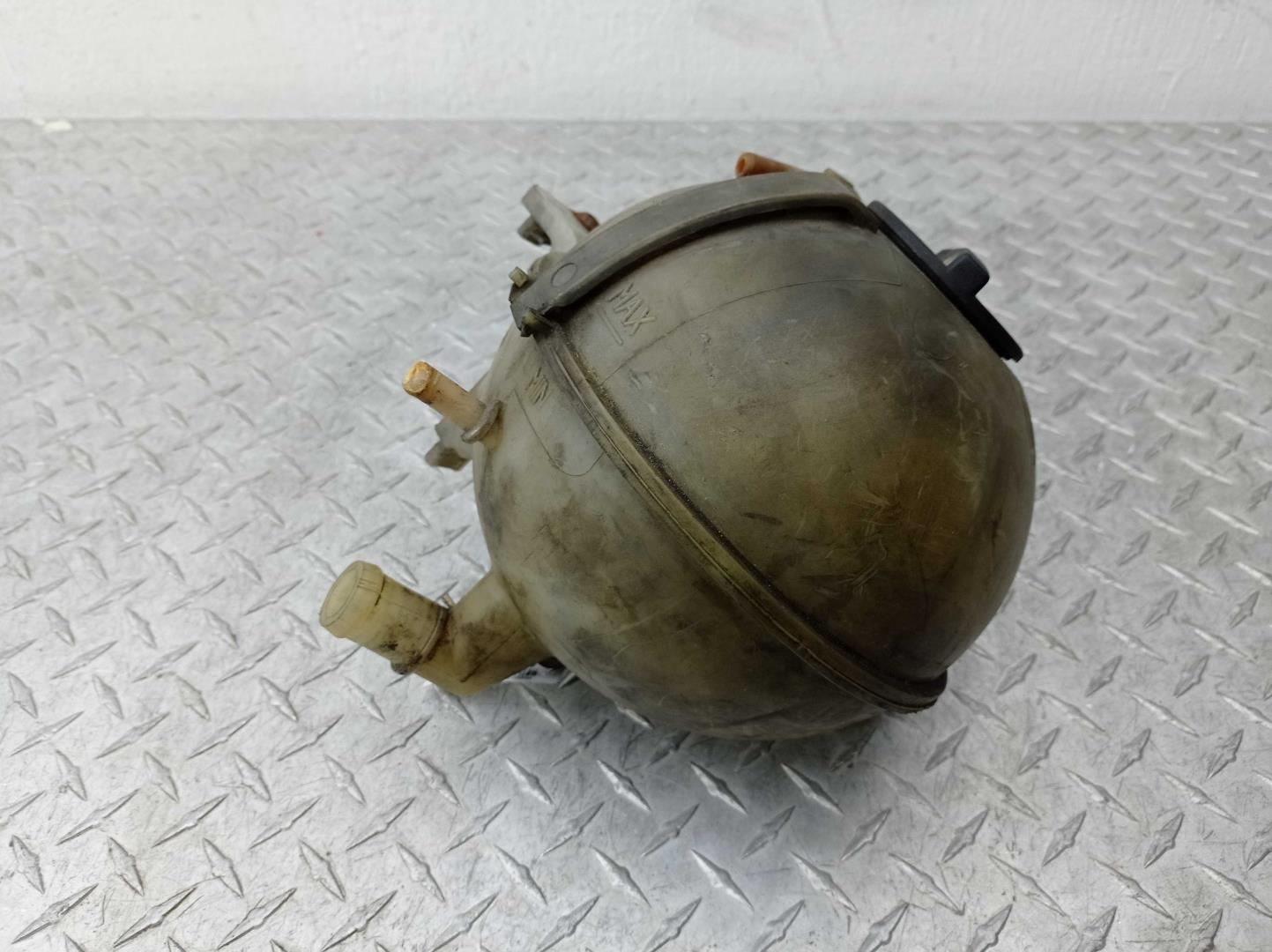 Бачок расширительный