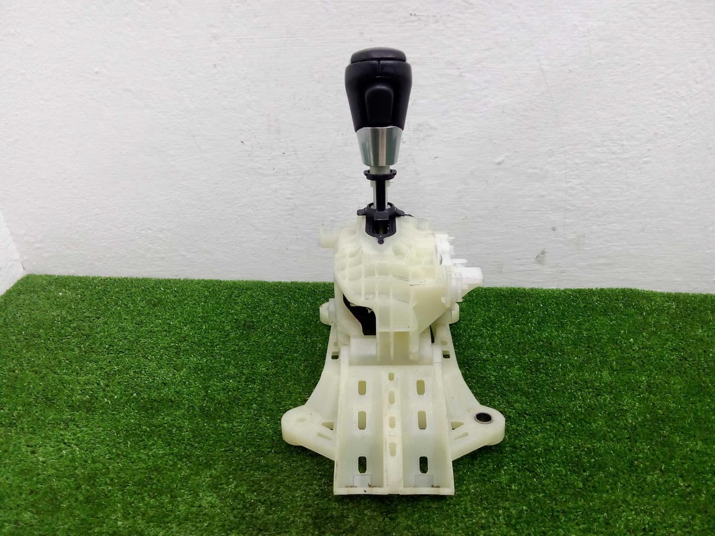 Кулиса МКПП / АКПП