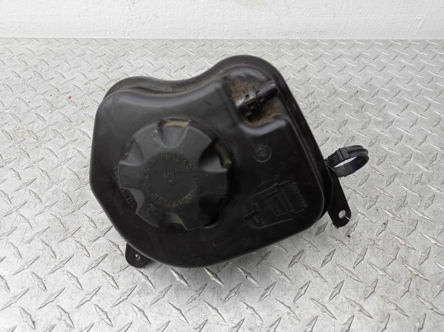 Бачок расширительный