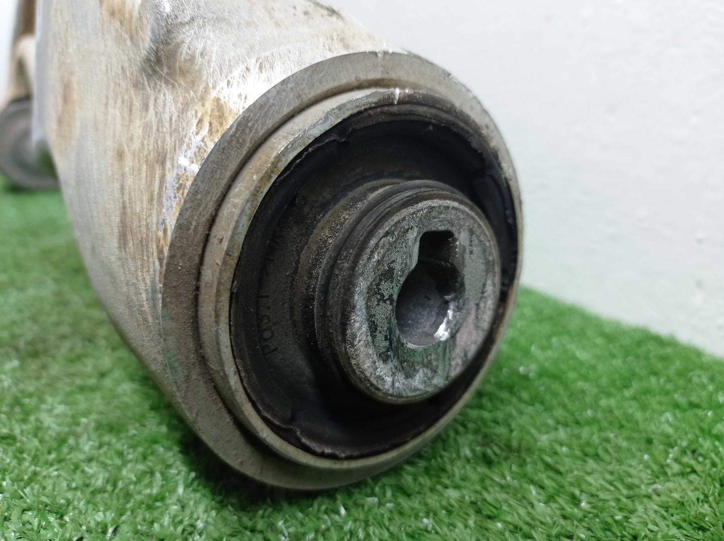 Рычаг передний нижний левый