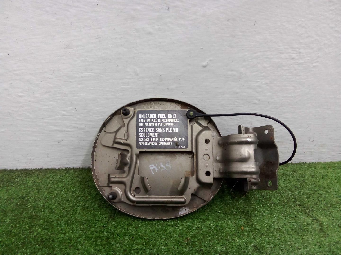 Лючок бензобака