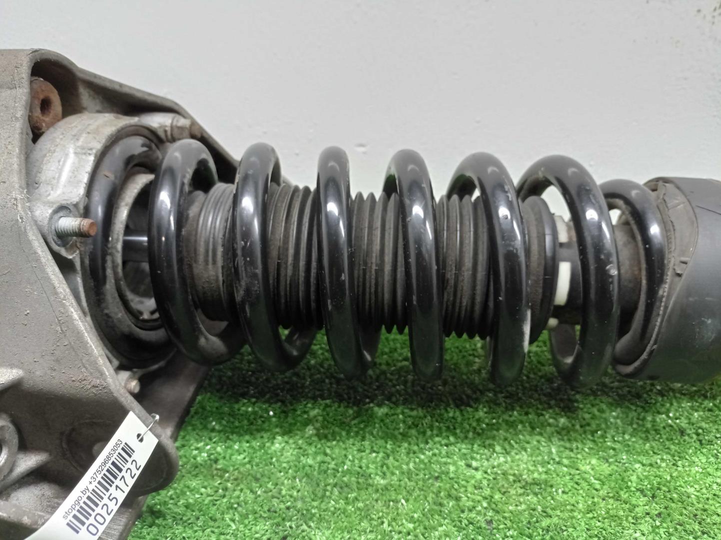 Амортизатор передний правый