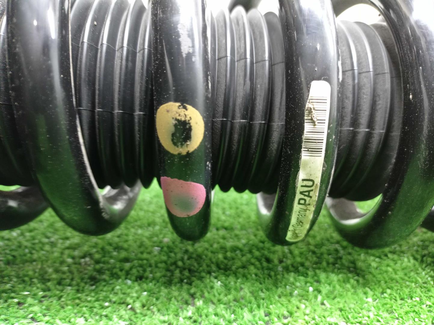 Амортизатор передний правый