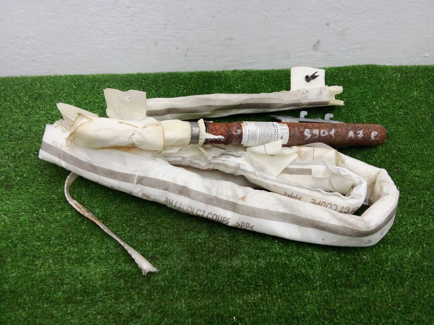 Подушка безопасности боковая (шторка)