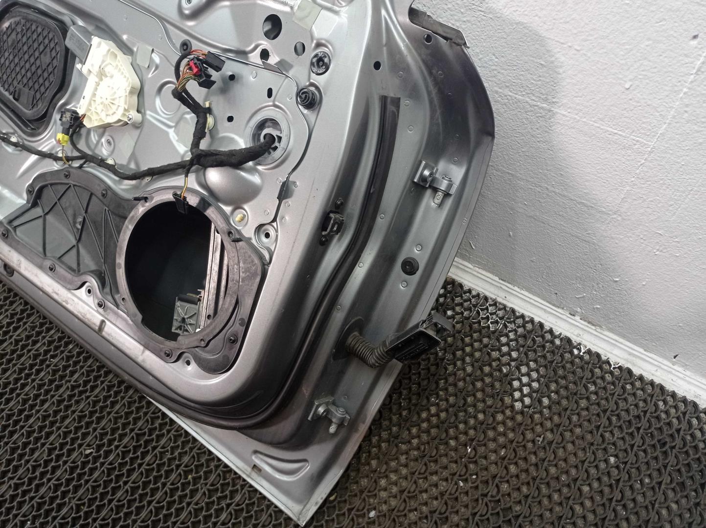 Ограничитель двери