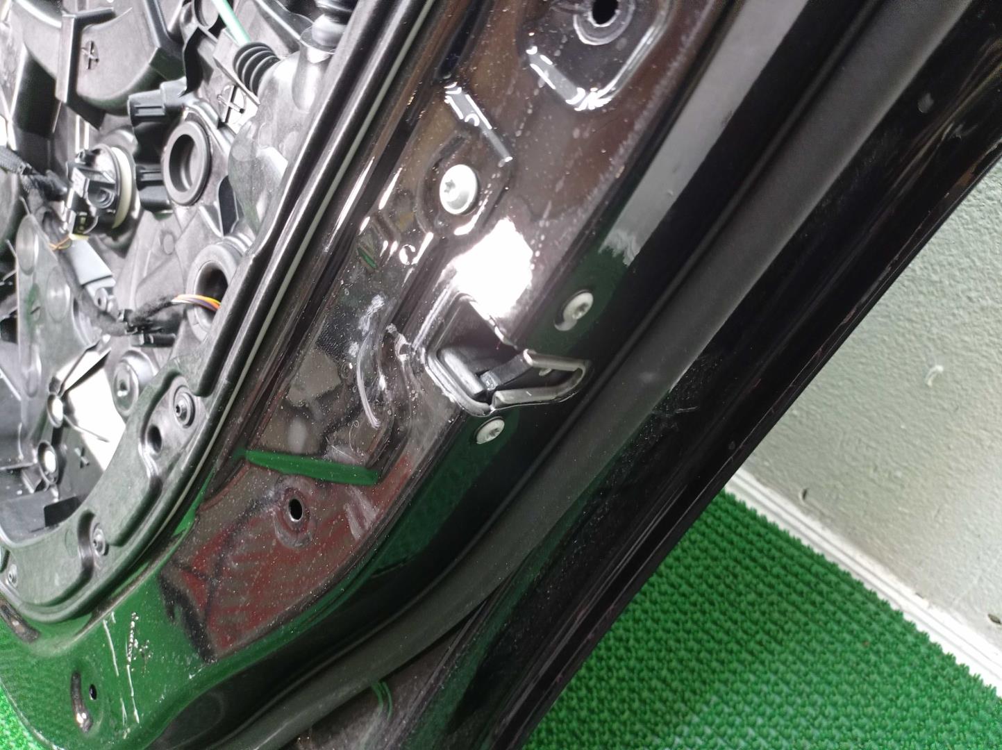 Дверь передняя правая