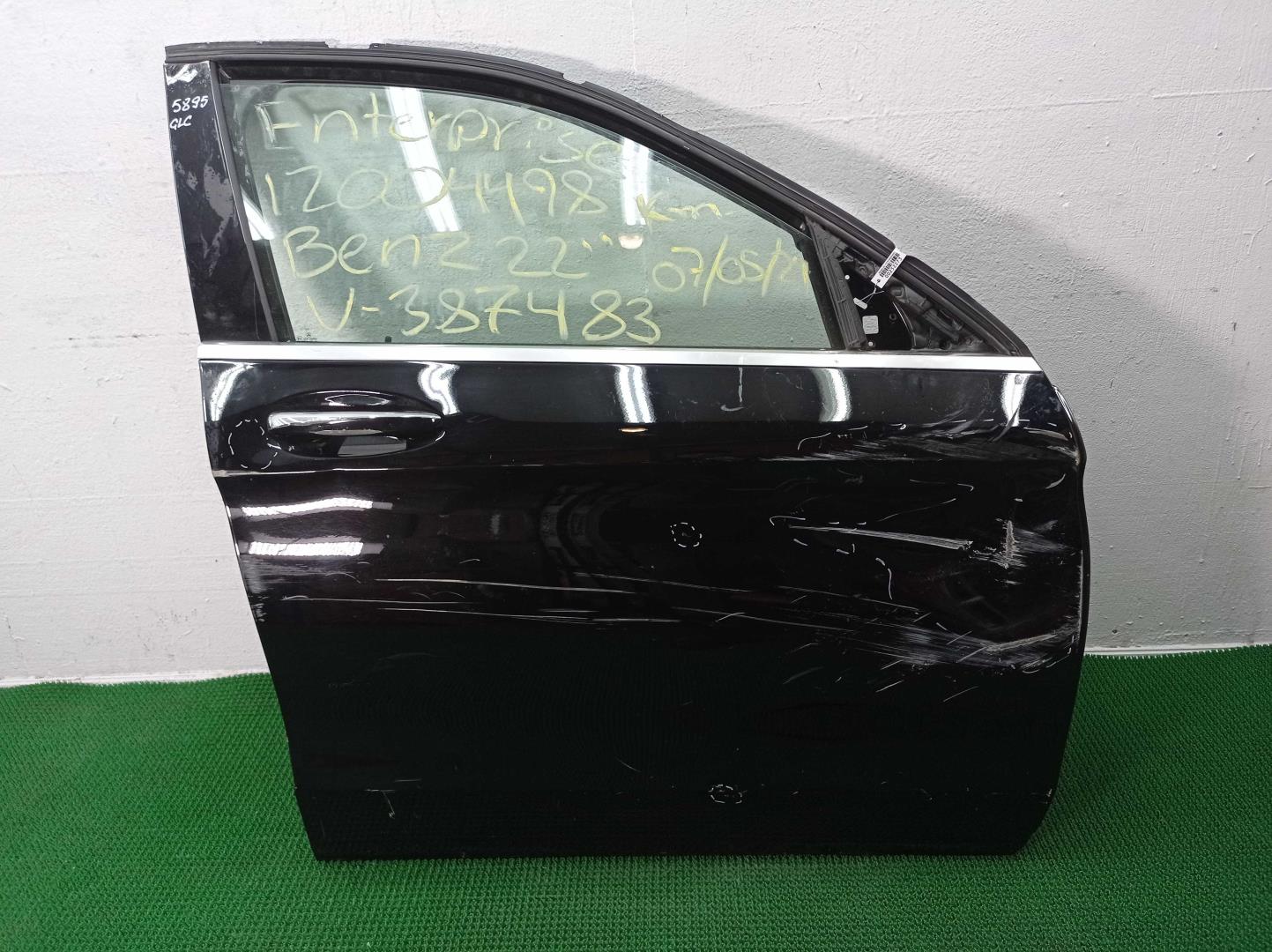 Дверь передняя правая