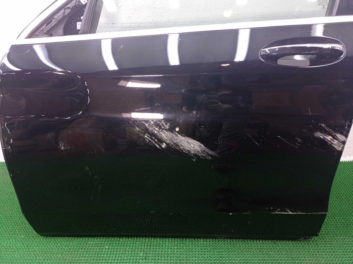 Дверь передняя левая