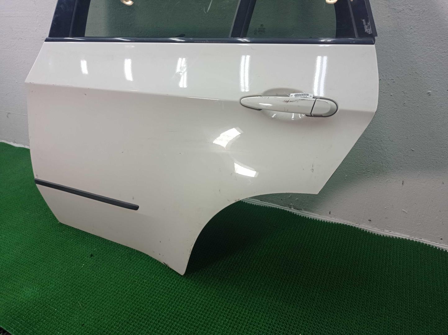 Ручка двери задней наружная левая