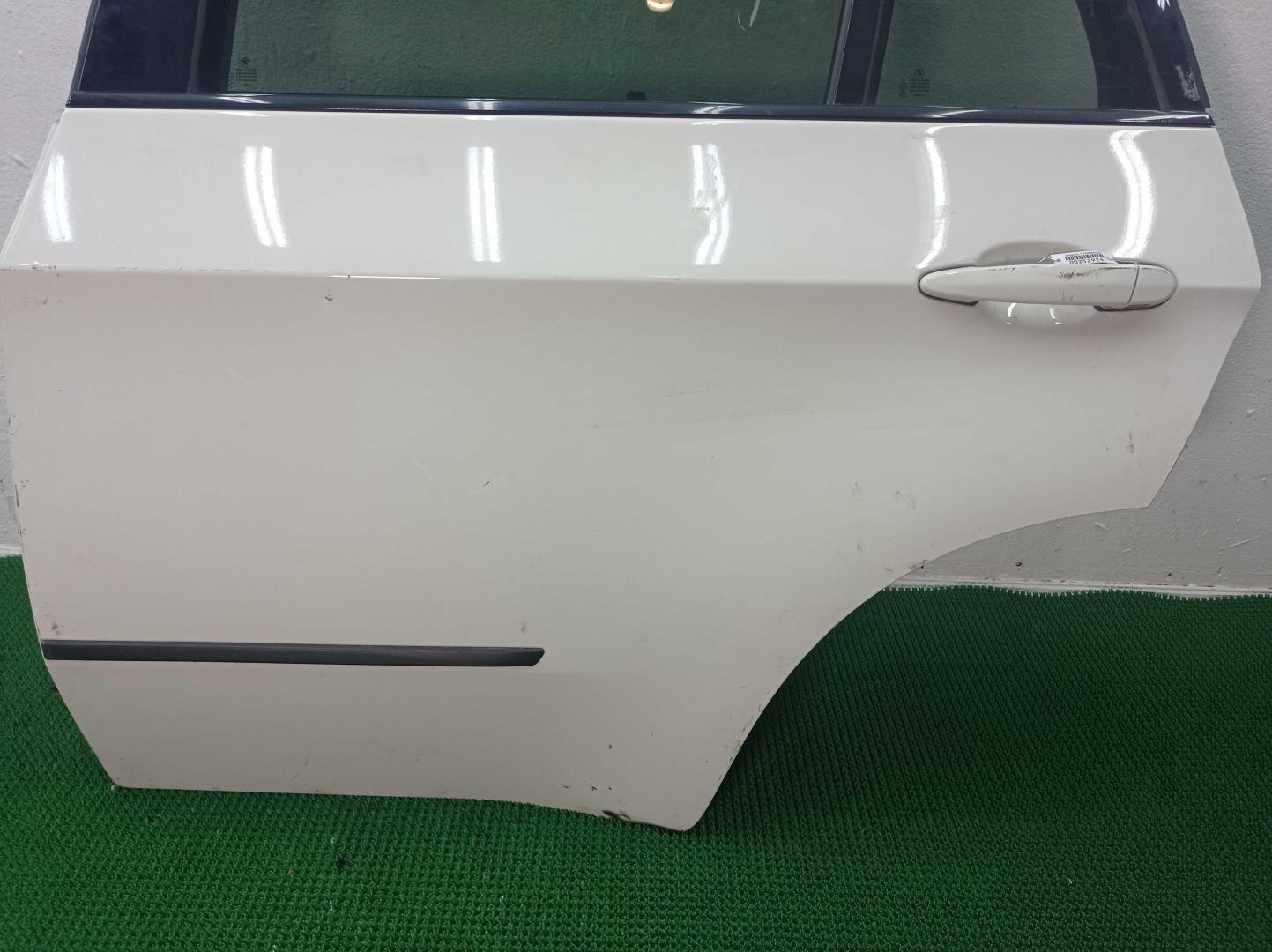 Ручка двери задней наружная левая