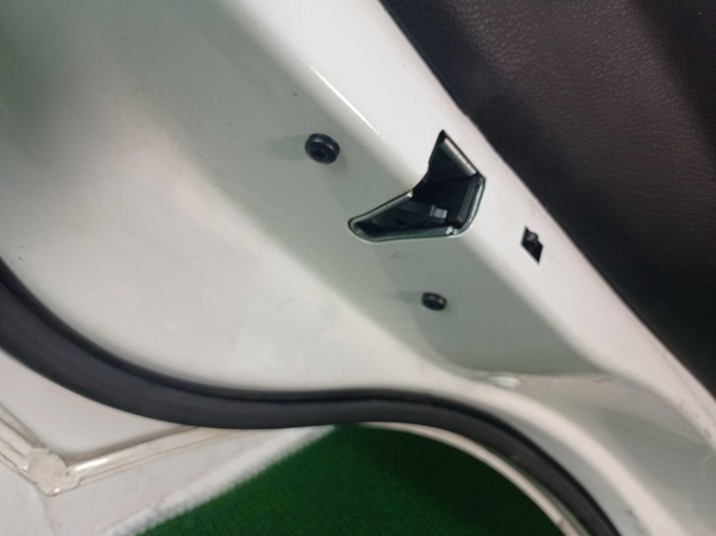 Ручка двери задней наружная левая