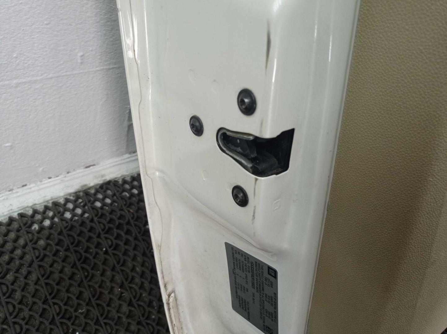 Дверь передняя левая