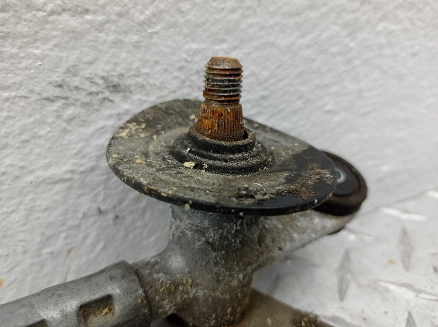 Трапеция стеклоочистителей