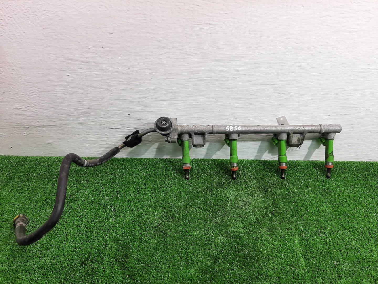 Рейка топливная (рампа)