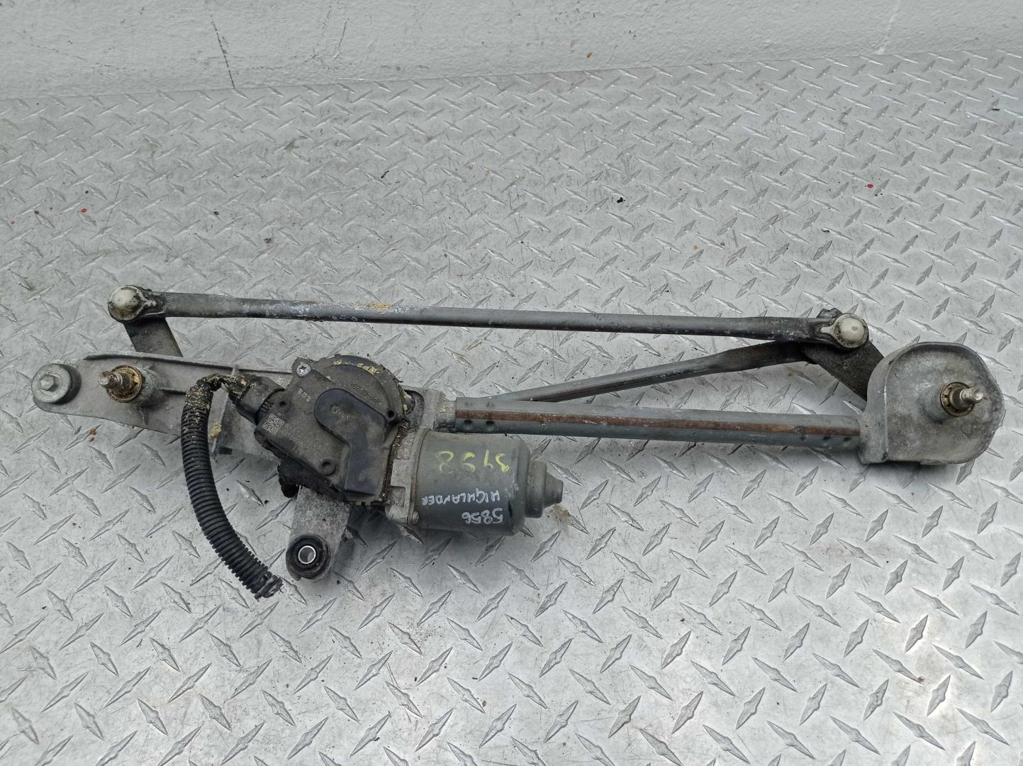 Трапеция стеклоочистителей