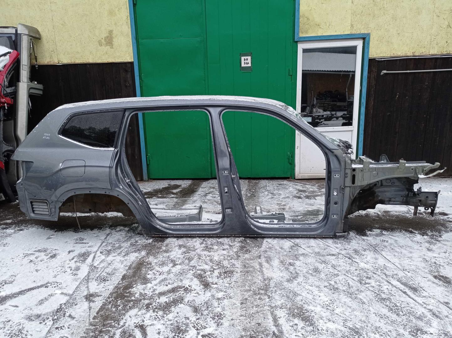 Стекло кузовное глухое правое