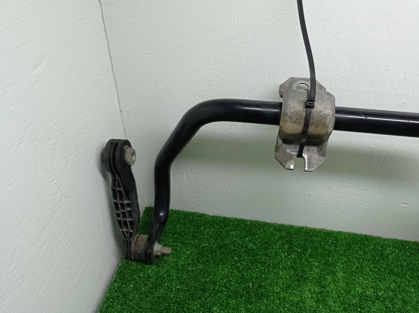 Стабилизатор задний