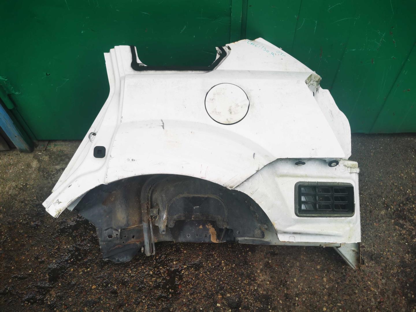 Крыло заднее левое