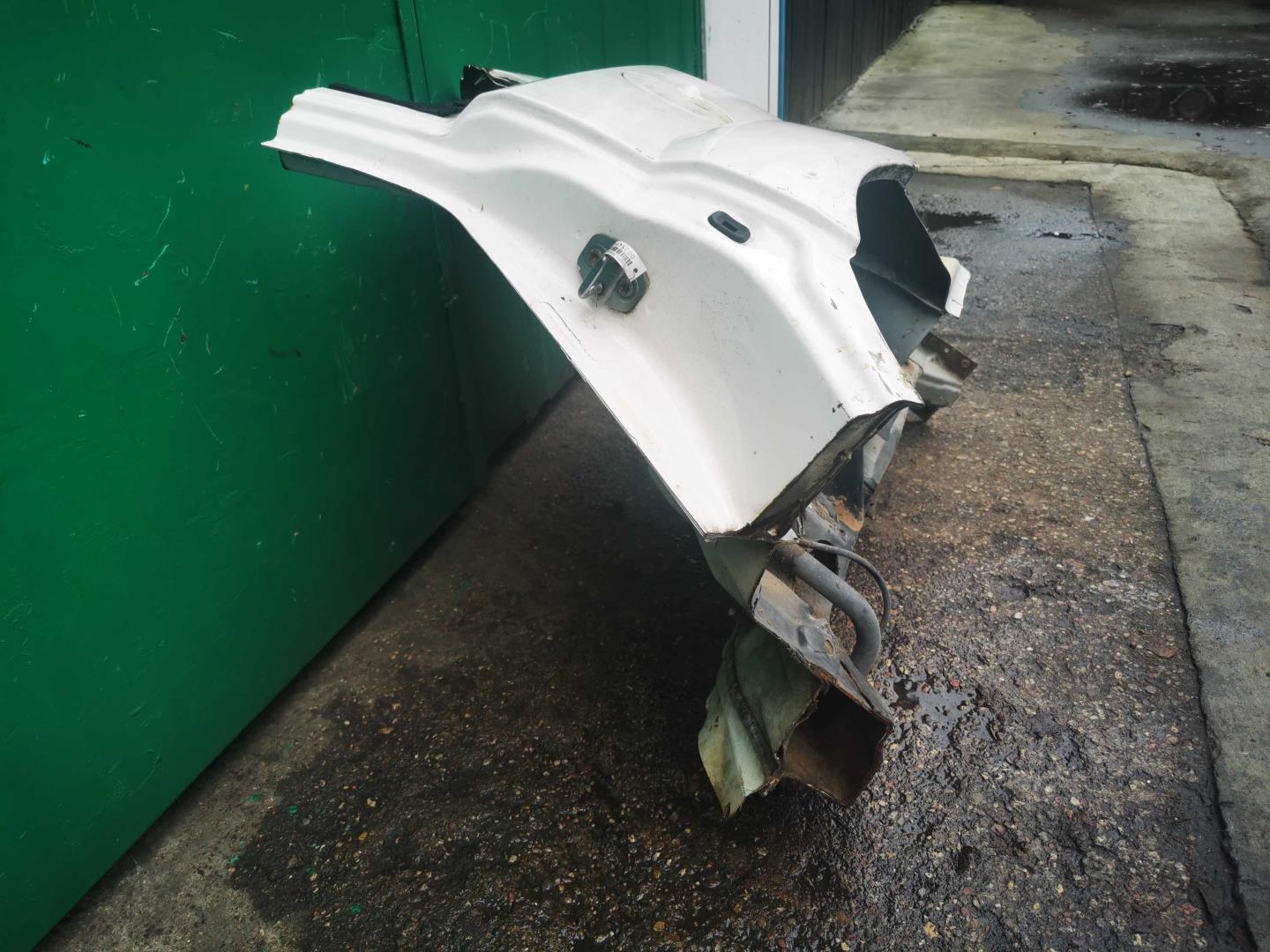 Крыло заднее левое