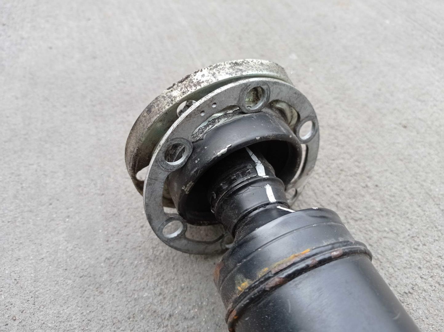 Вал карданный задний