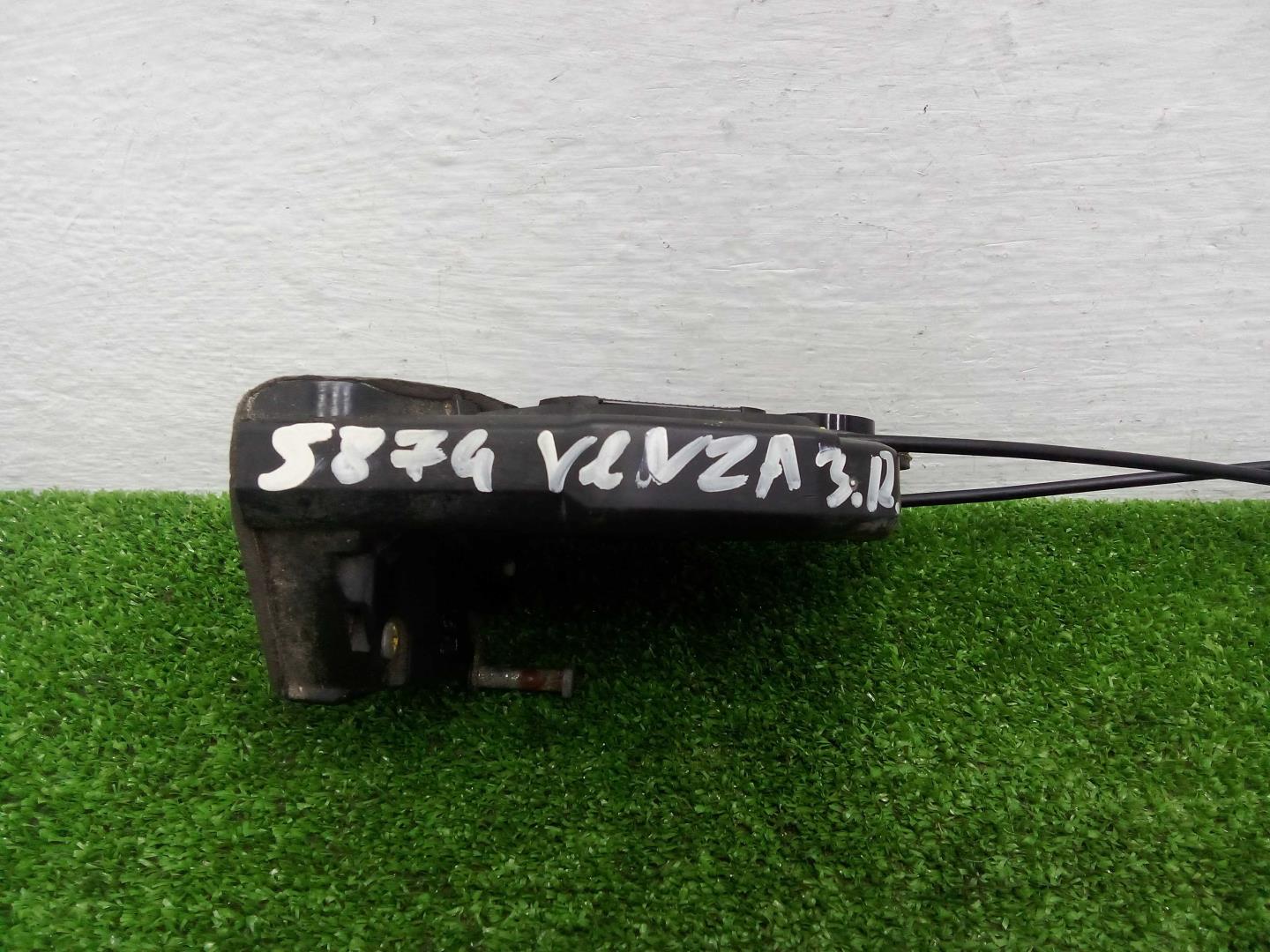 Замок двери задней правой