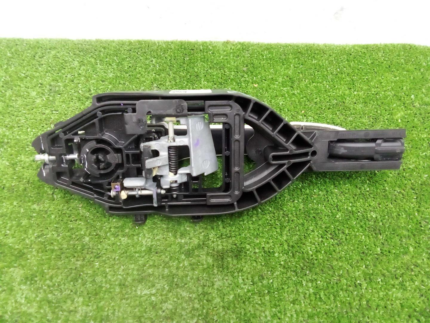 Ручка двери задней наружная правая