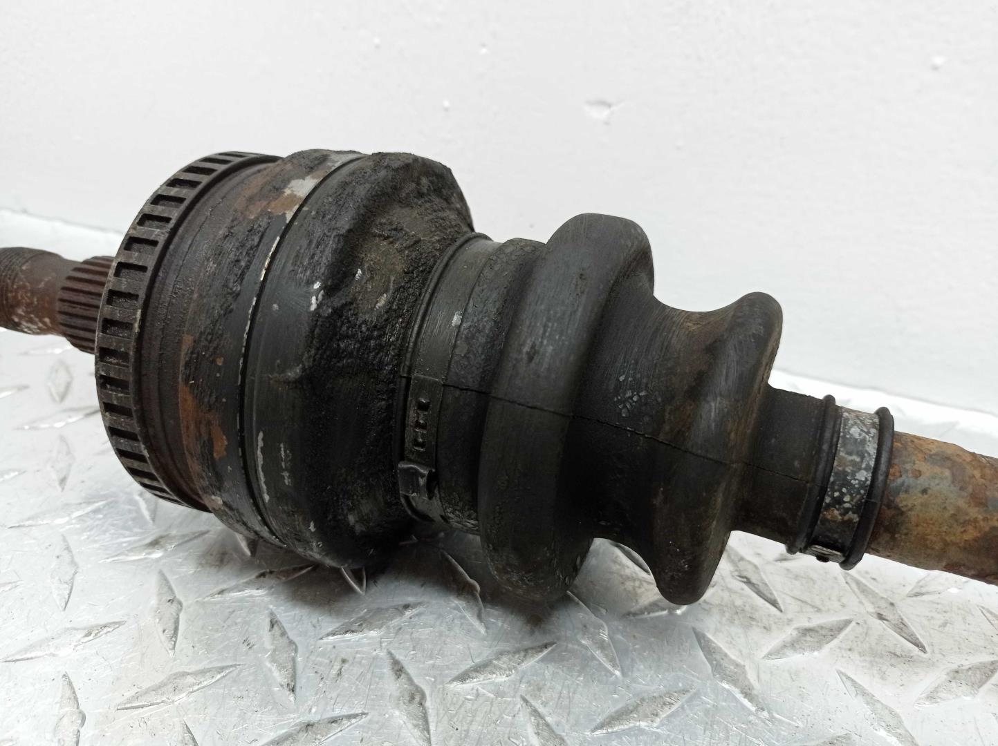 Полуось задняя правая