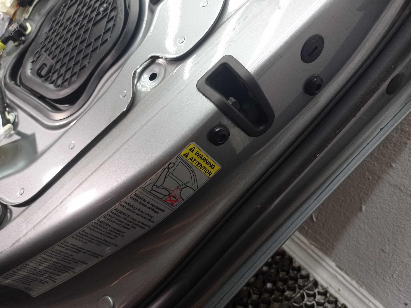 Ограничитель двери