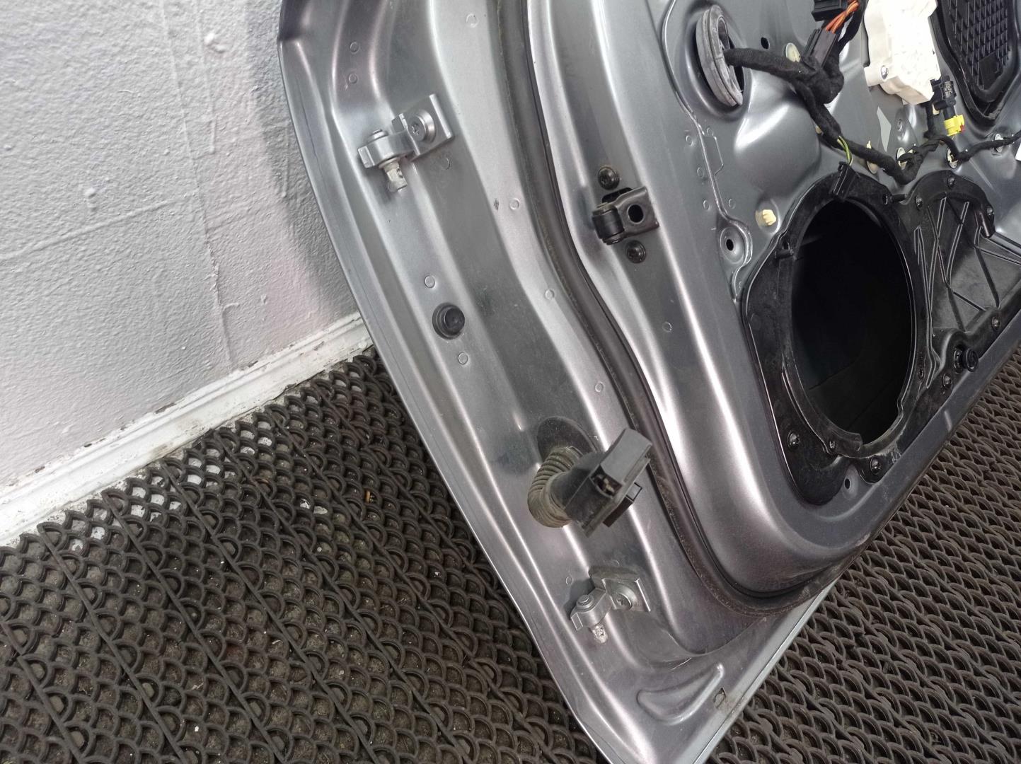 Ограничитель двери